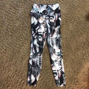 NIKE WOMEN'S POWER LEGEND TRAINING TIGHTS -SMALL